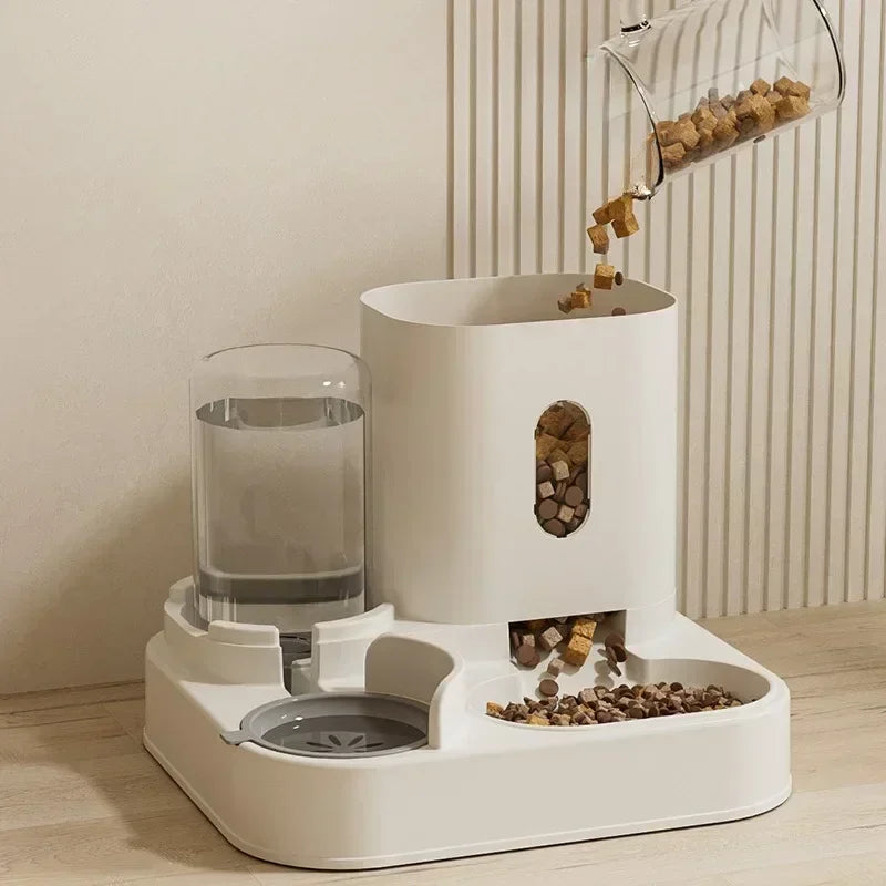 Automatic Feeder With Water Dispenser