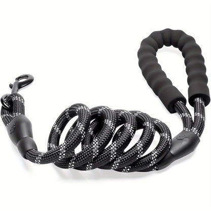 Reflective Heavy-Duty Dog Leash – 1.5m with Padded Handle & Swivel Clip
