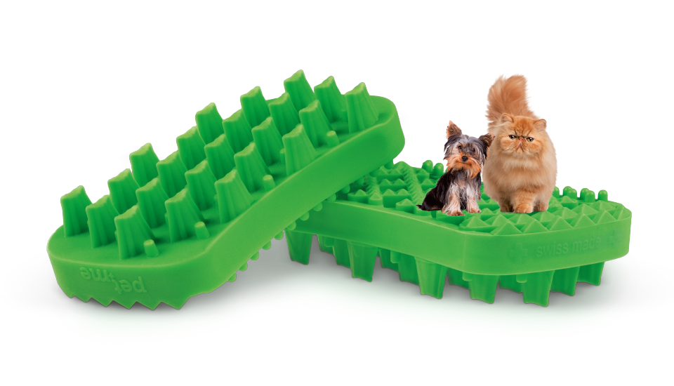 PET+ME Silicone Grooming Brush